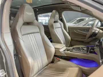 ASTON MARTIN DBX ASTON MARTIN DBX707  FACELIFT  4.0 …