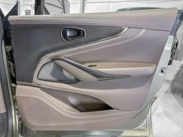 ASTON MARTIN DBX ASTON MARTIN DBX707  FACELIFT  4.0 …