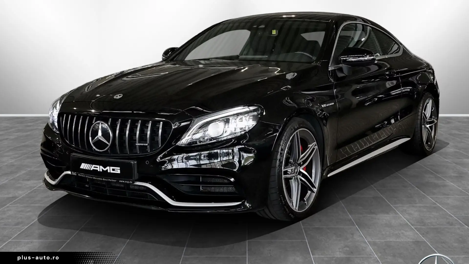 Mercedes-Benz C 63 AMG S KAMERA CARPLAY M-LED MEMORY 19 ZOLL