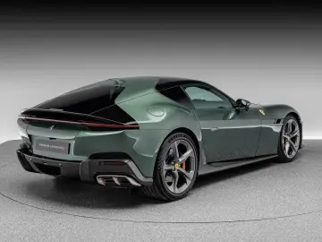 FERRARI 12Cilindri