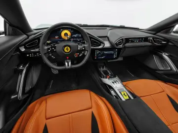 FERRARI 12Cilindri