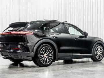 Porsche Cayenne Electric