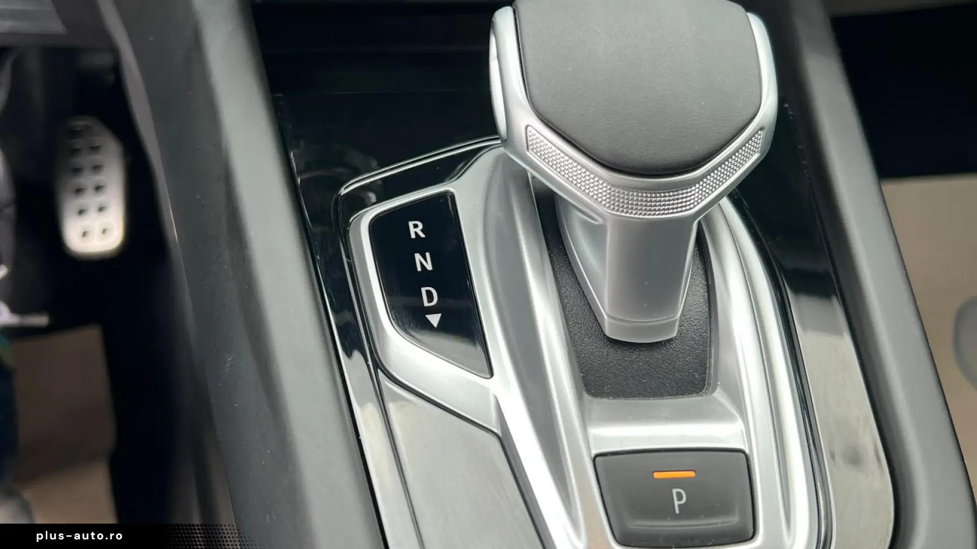 Renault Arkana Esprit Alpine mild-hibrid 1 3TCe 160 CP EDC