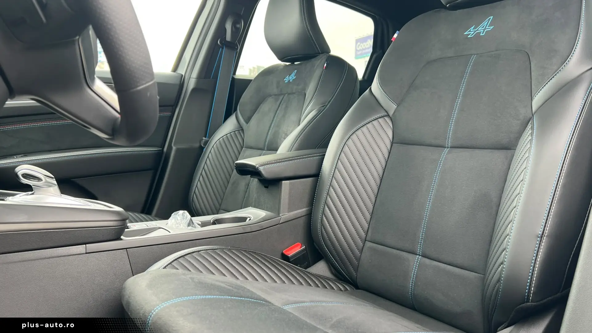 Renault Arkana Esprit Alpine mild-hibrid 1 3TCe 160 CP EDC