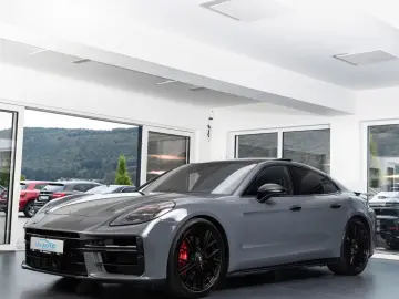 PORSCHE Panamera GTS SportDesign Beifahrerdisplay Pano