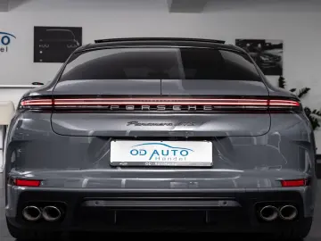 PORSCHE Panamera GTS SportDesign Beifahrerdisplay Pano