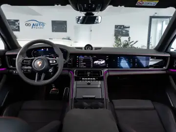 PORSCHE Panamera GTS SportDesign Beifahrerdisplay Pano