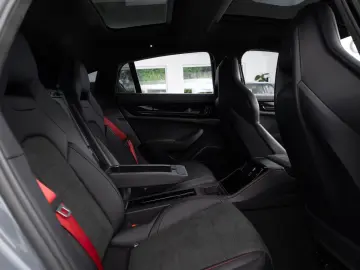 PORSCHE Panamera GTS SportDesign Beifahrerdisplay Pano