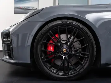 PORSCHE Panamera GTS SportDesign Beifahrerdisplay Pano
