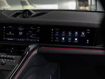 PORSCHE Panamera GTS SportDesign Beifahrerdisplay Pano