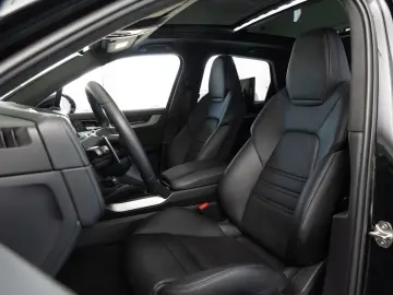 PORSCHE Cayenne S E-Hybrid SportDesign DVD im Fond AHK