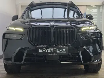BMW X7 xDrive40d M Sport Pro AHK Sitzlüftung ACC