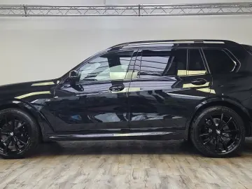 BMW X7 xDrive40d M Sport Pro AHK Sitzlüftung ACC