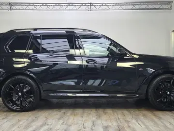 BMW X7 xDrive40d M Sport Pro AHK Sitzlüftung ACC