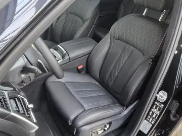 BMW X7 xDrive40d M Sport Pro AHK Sitzlüftung ACC