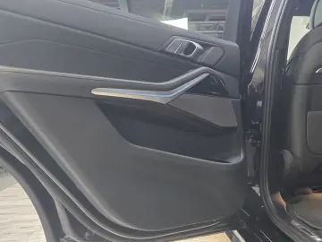 BMW X7 xDrive40d M Sport Pro AHK Sitzlüftung ACC