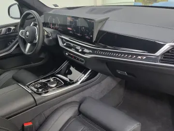 BMW X7 xDrive40d M Sport Pro AHK Sitzlüftung ACC