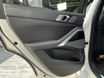 BMW X6 xDrive30d M Sport Pro AHK Pano Sitzlüft. ACC