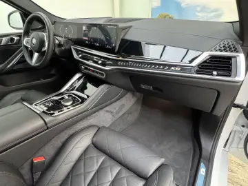 BMW X6 xDrive30d M Sport Pro AHK Pano Sitzlüft. ACC