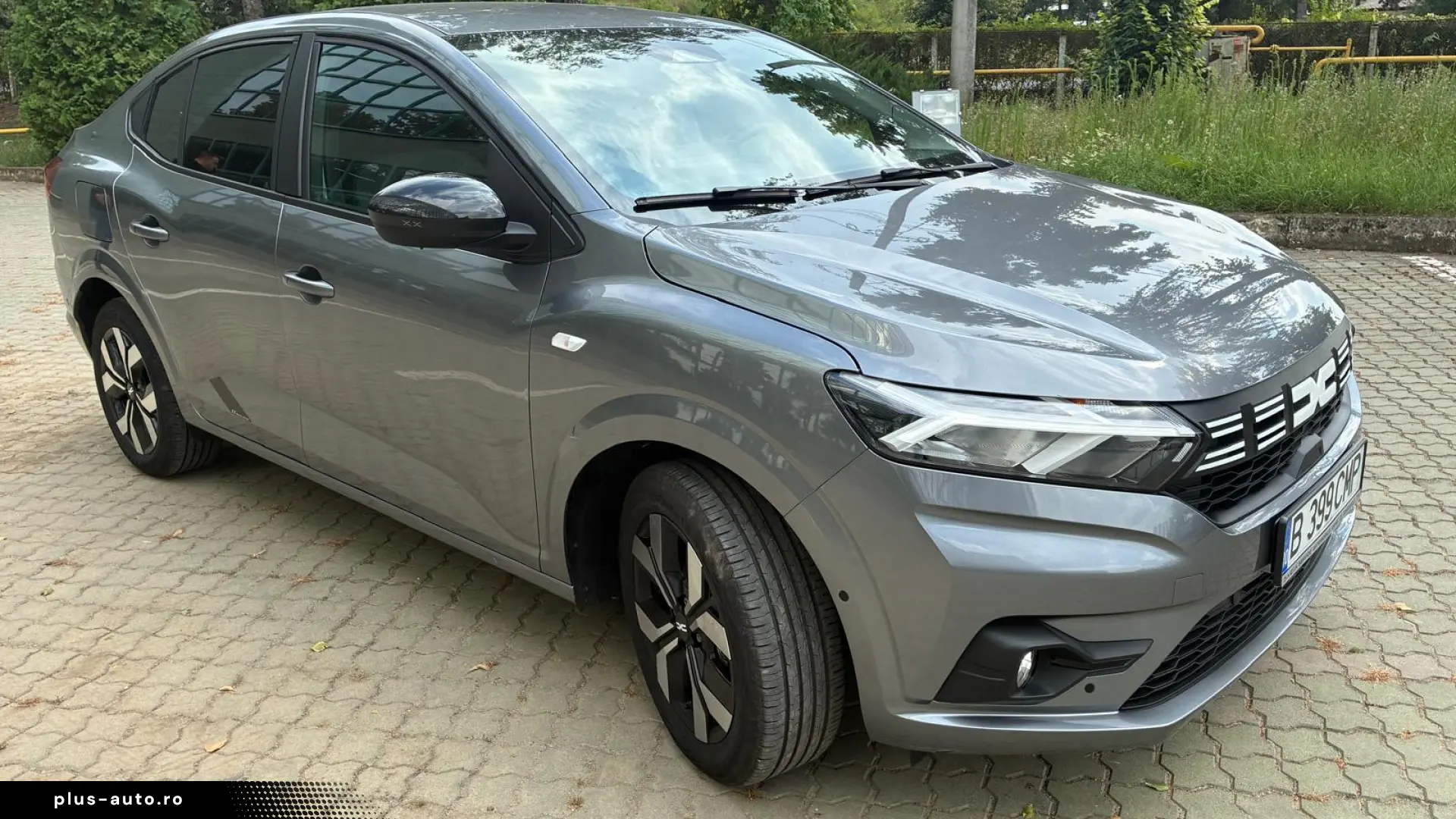 Logan XX 2025 7000 km TCe 90cp