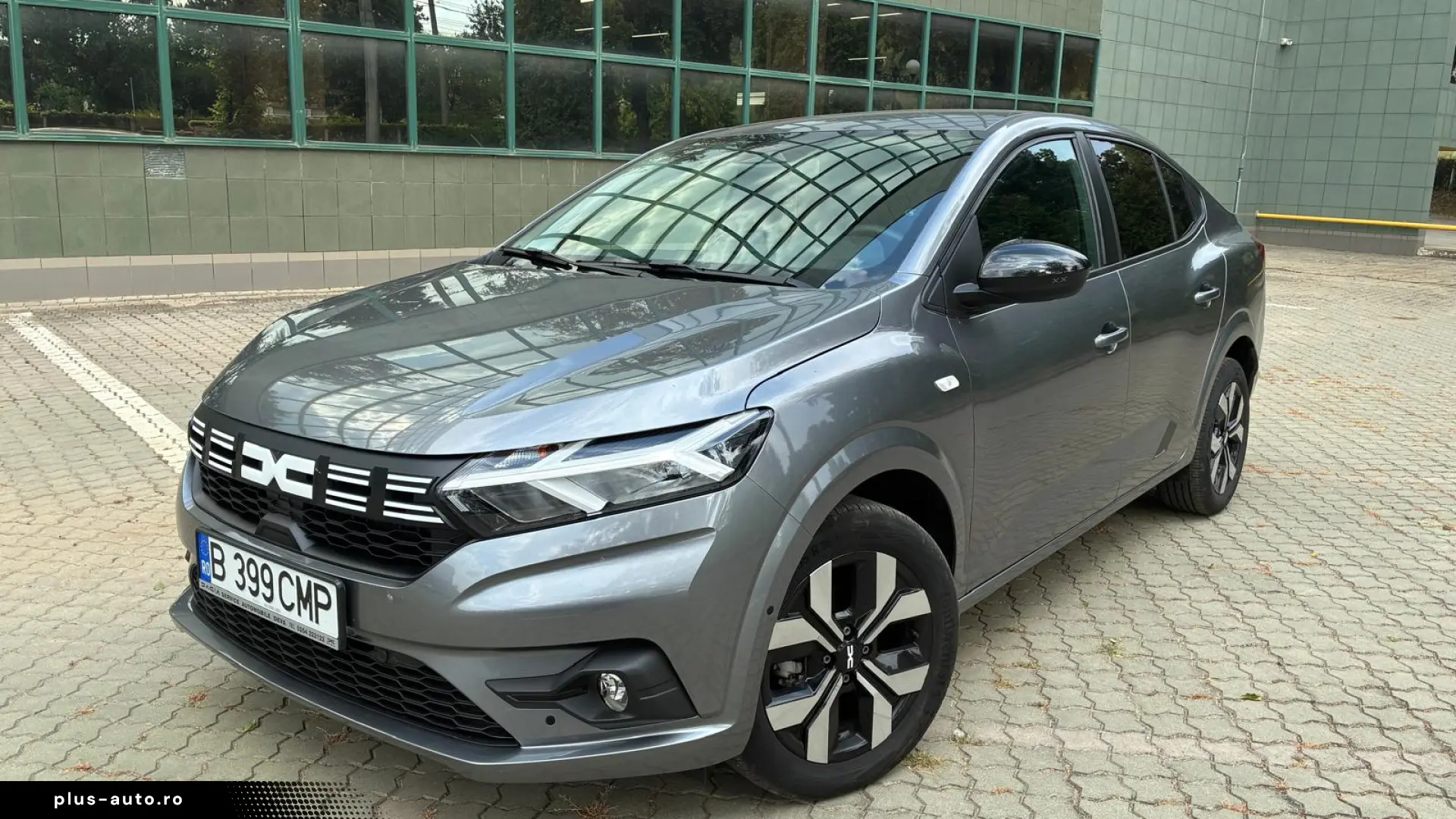 Logan XX 2025 7000 km TCe 90cp