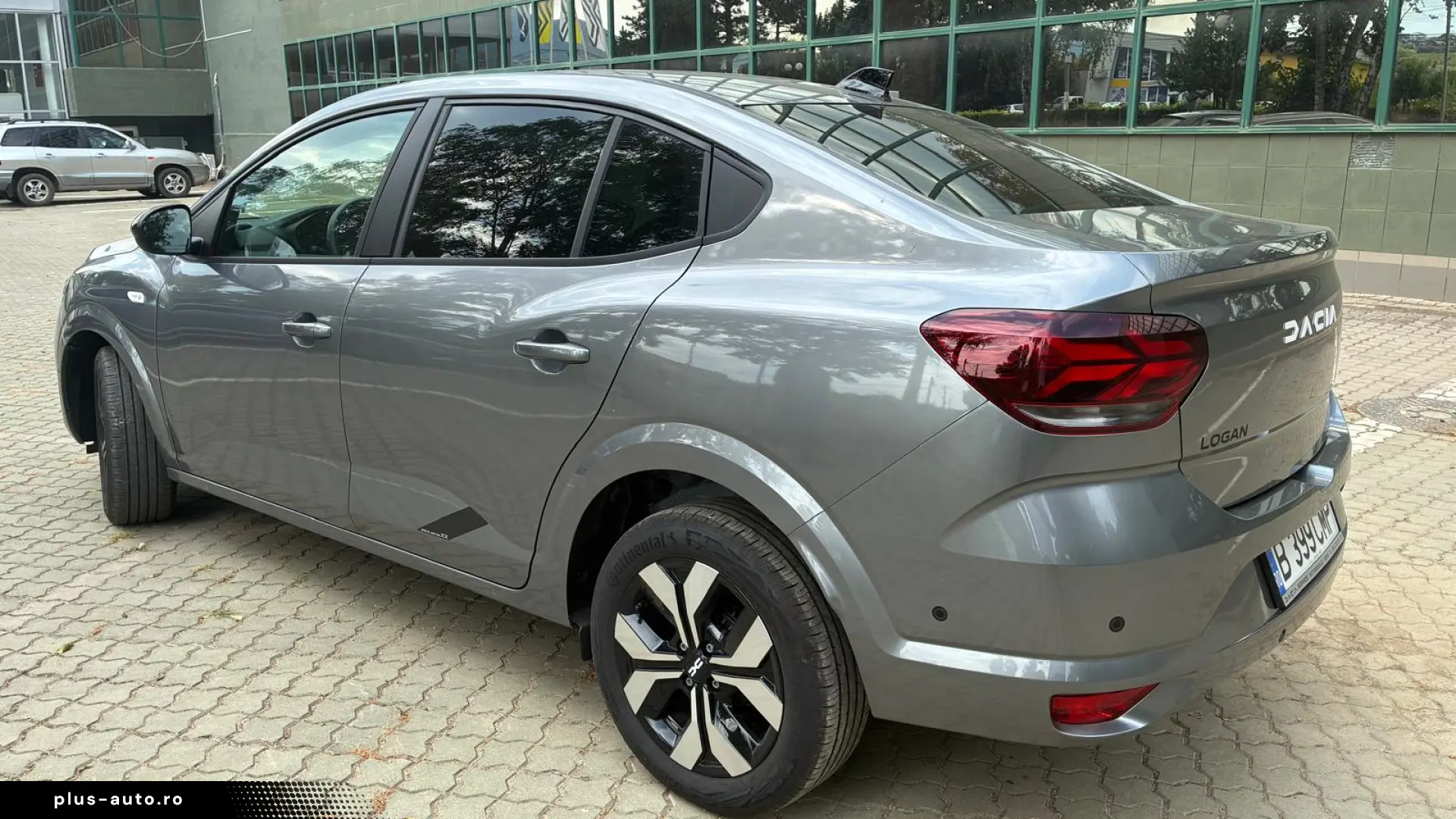 Logan XX 2025 7000 km TCe 90cp