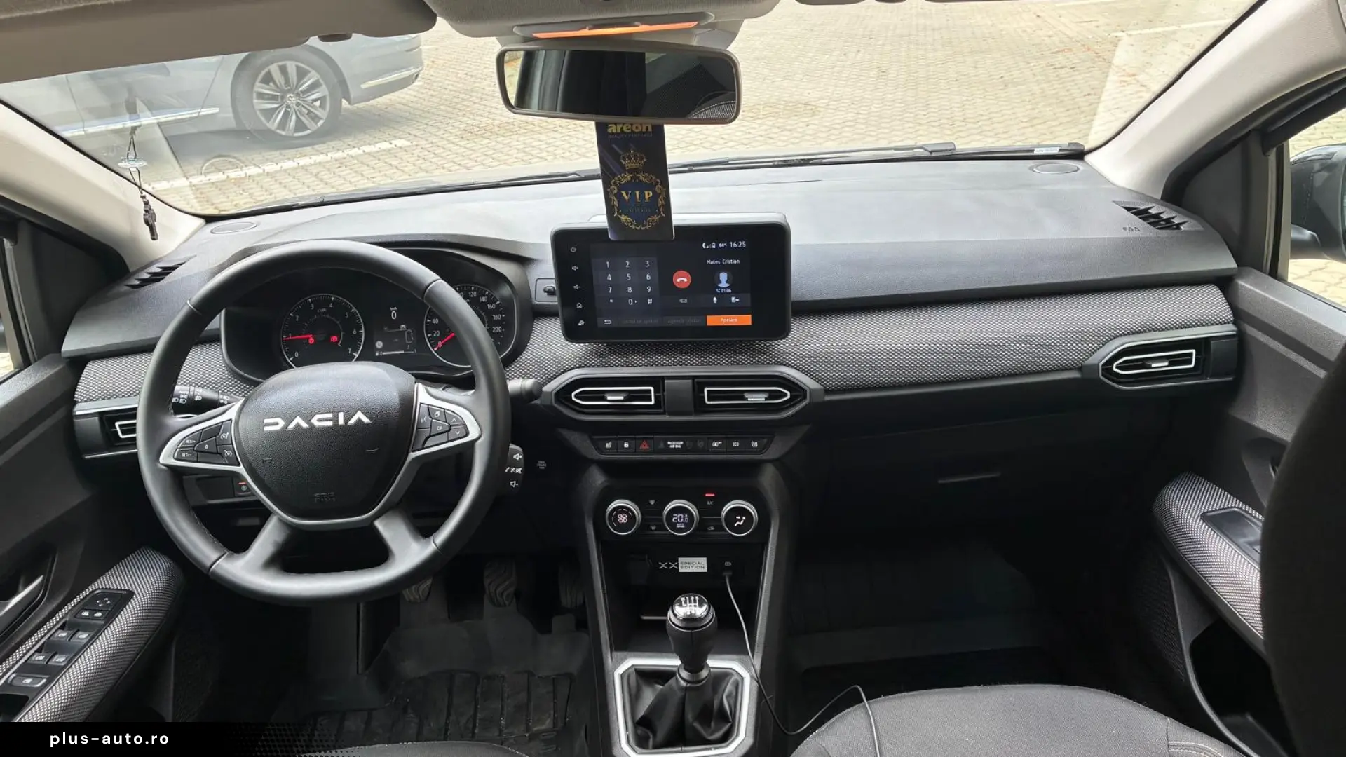 Logan XX 2025 7000 km TCe 90cp