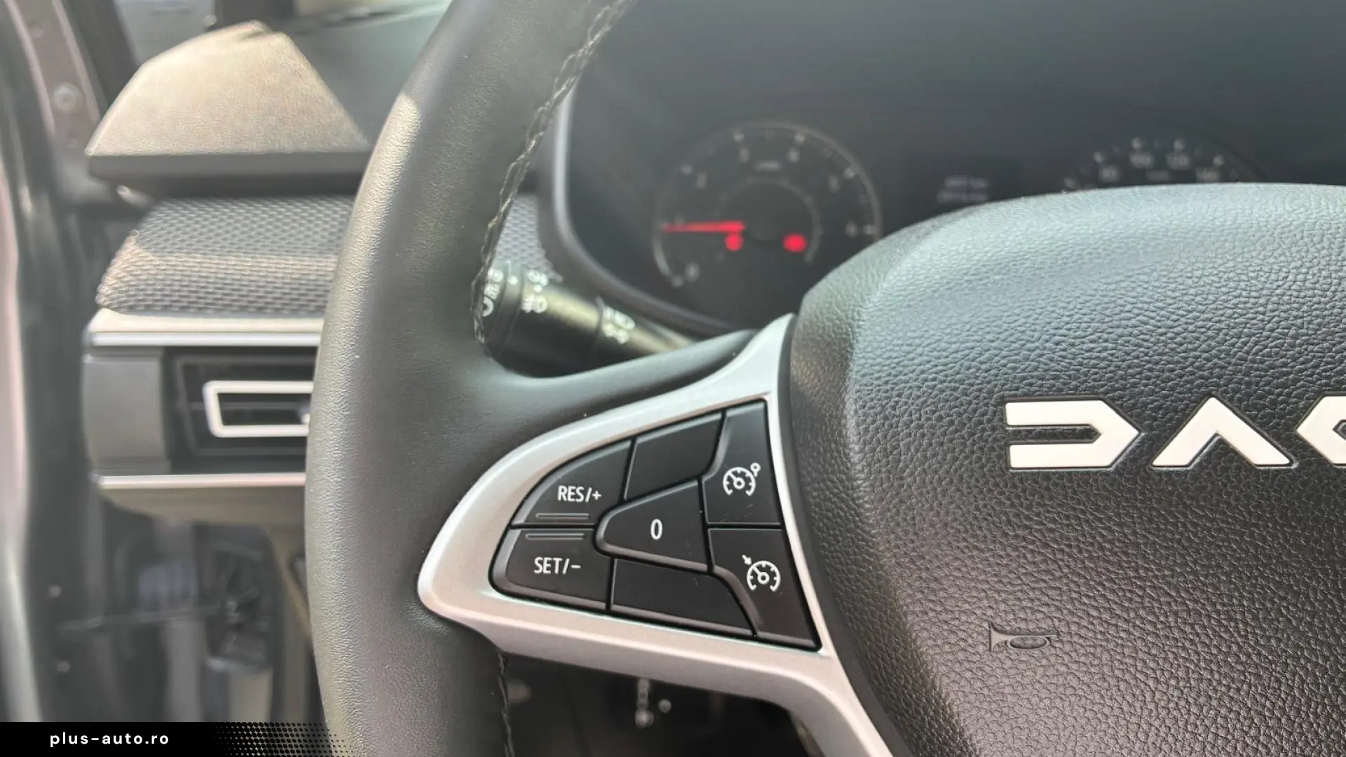 Logan XX 2025 7000 km TCe 90cp