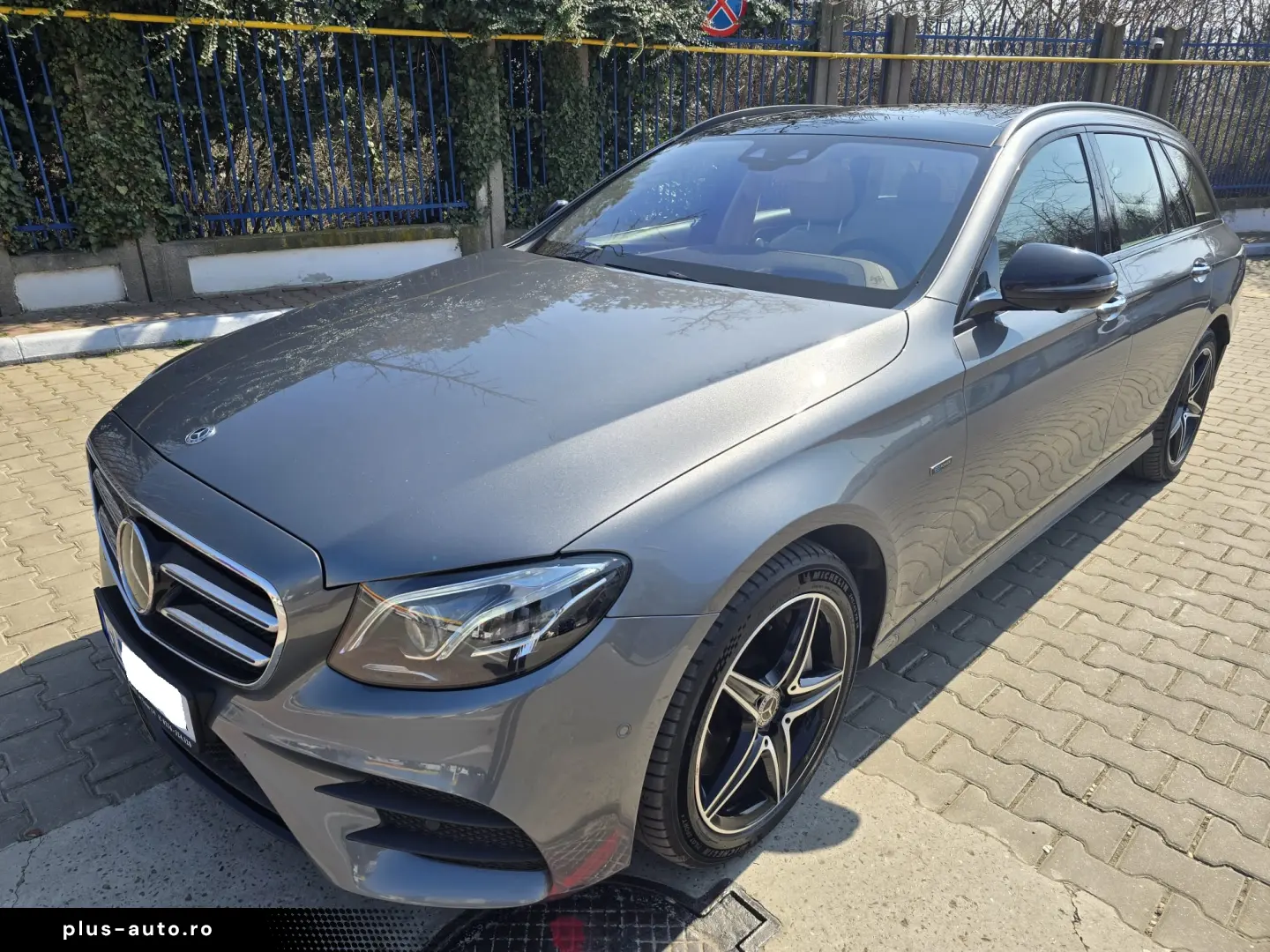 Mercedes-Benz E 300de