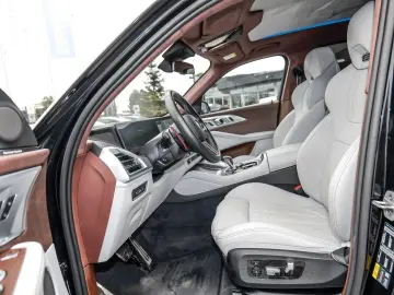 BMW XM Label