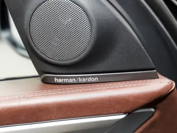 BMW XM Label