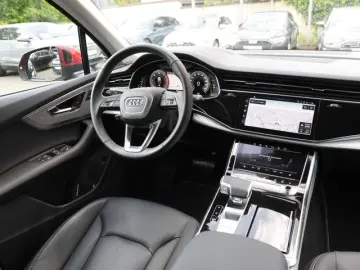 AUDI Q7 TDI quattro S line AHK ACC HuD LM21 Matrix LE