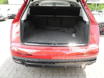 AUDI Q7 TDI quattro S line AHK ACC HuD LM21 Matrix LE