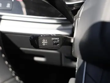 AUDI Q7 TDI quattro S line AHK ACC HuD LM21 Matrix LE