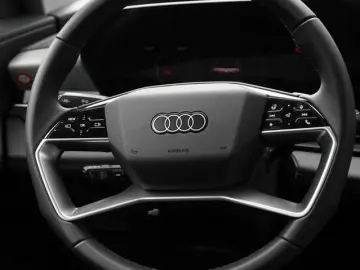 AUDI Q6 e-tron LM19 ACC Matrix LED Navi  Kamera Tech