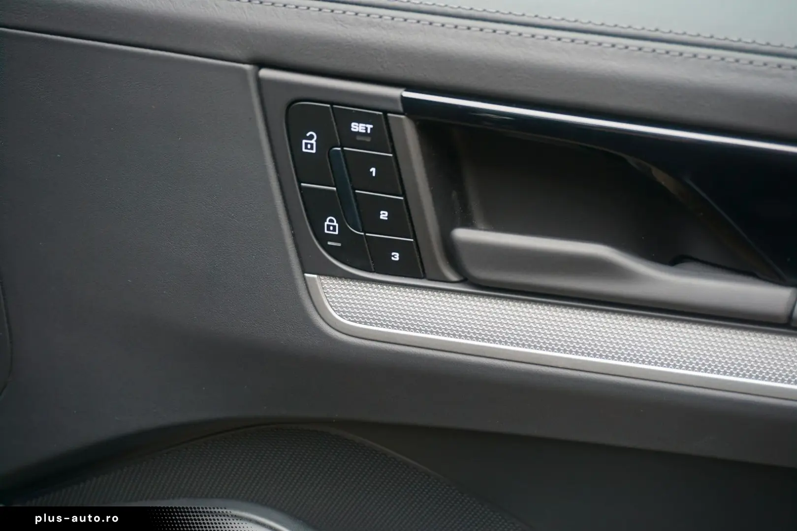 PORSCHE Cayenne Coupe E-Hybrid Luft AHK BOSE Head Up 14W