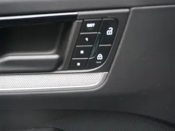 PORSCHE Cayenne Coupe E-Hybrid Luft AHK BOSE Head Up 14W