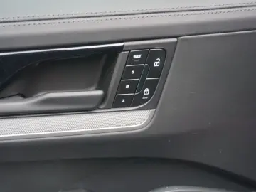 PORSCHE Cayenne Coupe E-Hybrid Luft AHK BOSE Head Up 14W