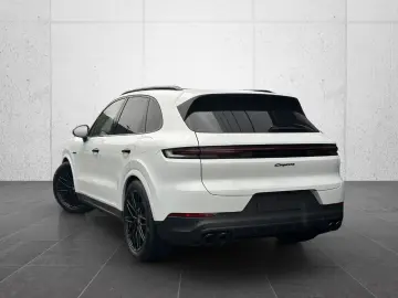 PORSCHE Cayenne E-Hybrid PANO BOSE Sportsitze