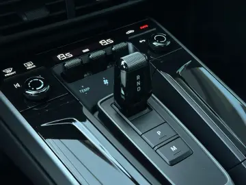 PORSCHE 992 911 Carrera S Elektrisches Schiebedach BOSE