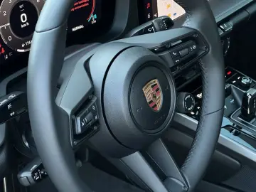 PORSCHE 992 911 Carrera S Elektrisches Schiebedach BOSE
