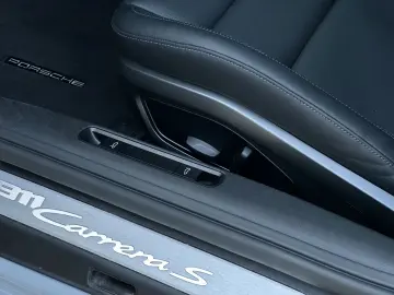 PORSCHE 992 911 Carrera S Elektrisches Schiebedach BOSE