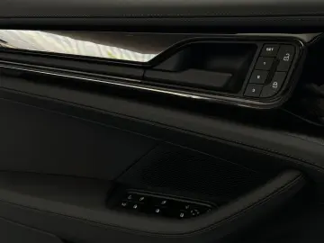 PORSCHE Panamera 4S E-Hybrid Burmester Soft-Close PANO