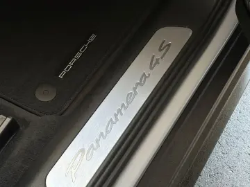 PORSCHE Panamera 4S E-Hybrid Burmester Soft-Close PANO