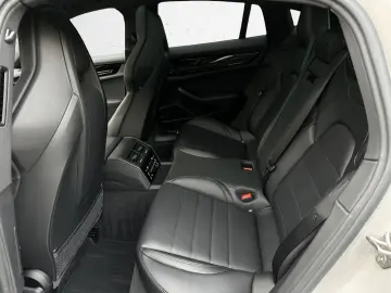 PORSCHE Panamera 4S E-Hybrid PANO Soft-Close Sportsitze