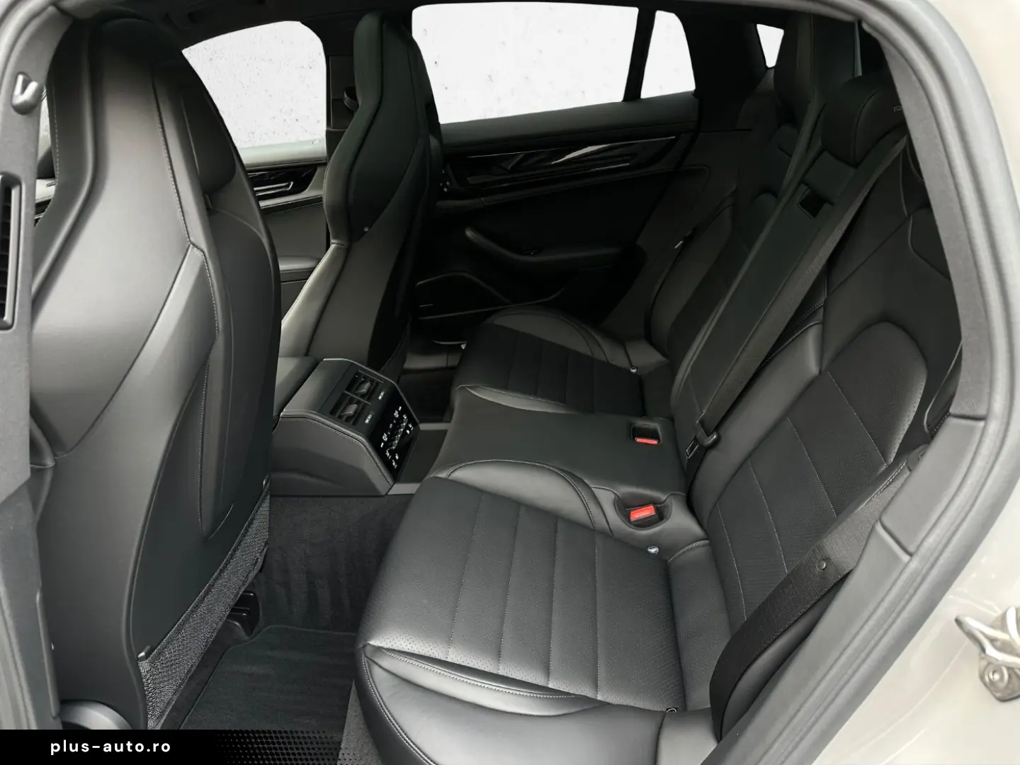 PORSCHE Panamera 4S E-Hybrid PANO Soft-Close Sportsitze