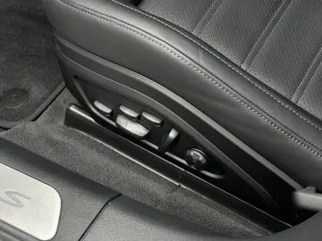 PORSCHE Panamera 4S E-Hybrid PANO Soft-Close Sportsitze