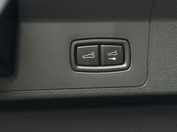 PORSCHE Panamera 4S E-Hybrid PANO Soft-Close Sportsitze