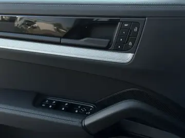 PORSCHE Cayenne S E-Hybrid Coupé HD-Matrix BOSE SHZ V H