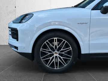 PORSCHE Cayenne E-Hybrid PANO BOSE PASM SHZ V H